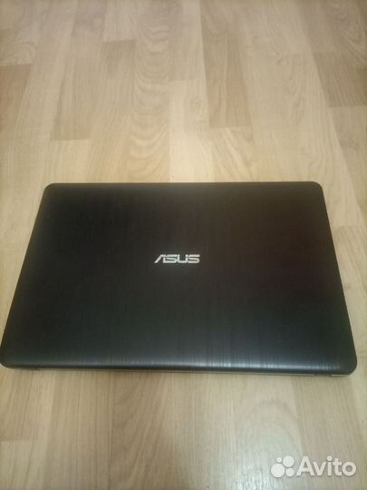 Ноутбук asus