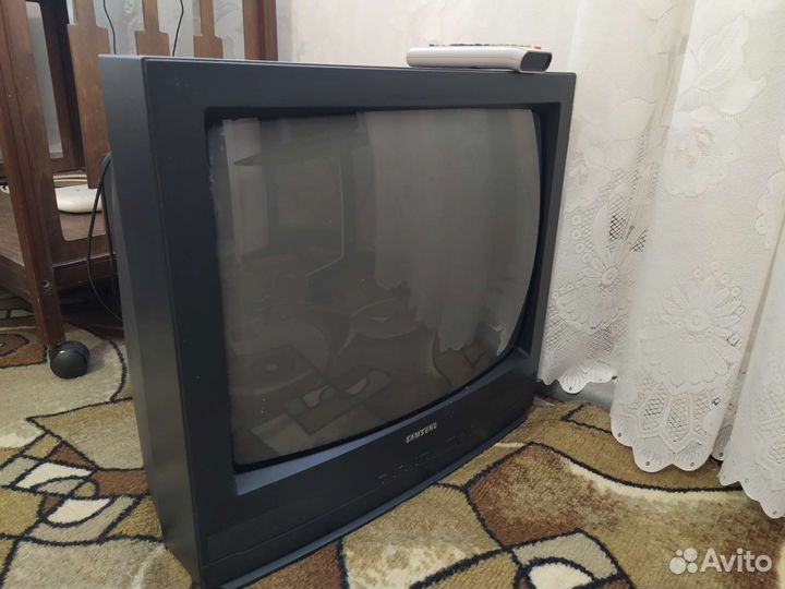 Телевизор samsung