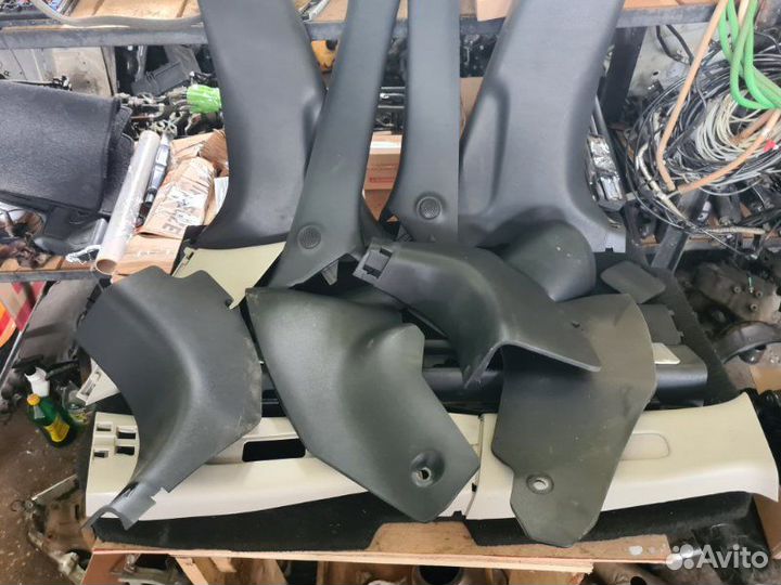 Пластик Nissan Juke F15 HR16DE 2011