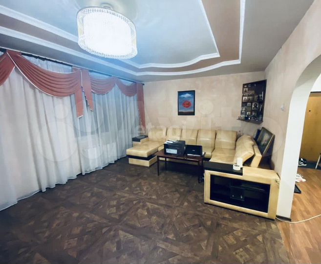 4-к. квартира, 112 м², 1/10 эт.
