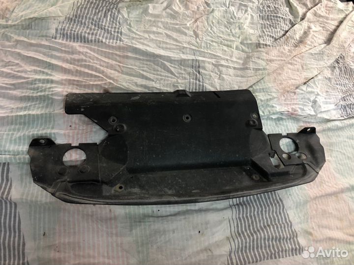 Детали подкапотки bmw e36