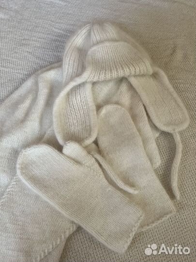 Вязаная шапка из пуха норки ручной работы