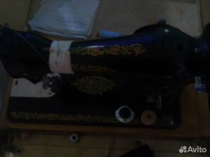 Продам швейную машину