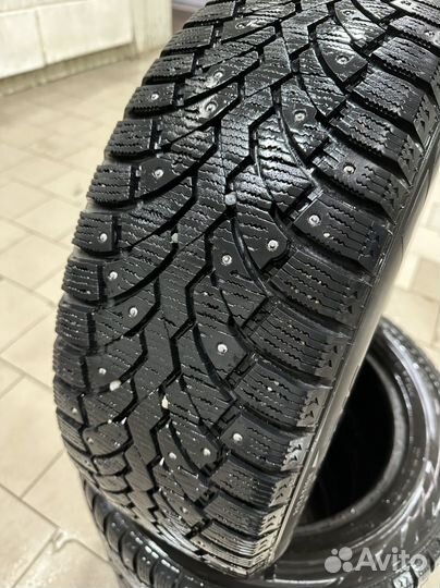 Pirelli Formula Ice 205/60 R16