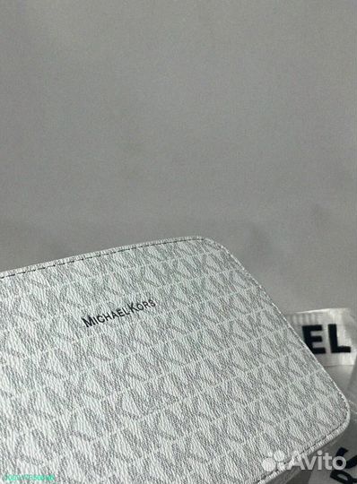 Сумка через плечо Michael Kors: комфорт в каждой детали