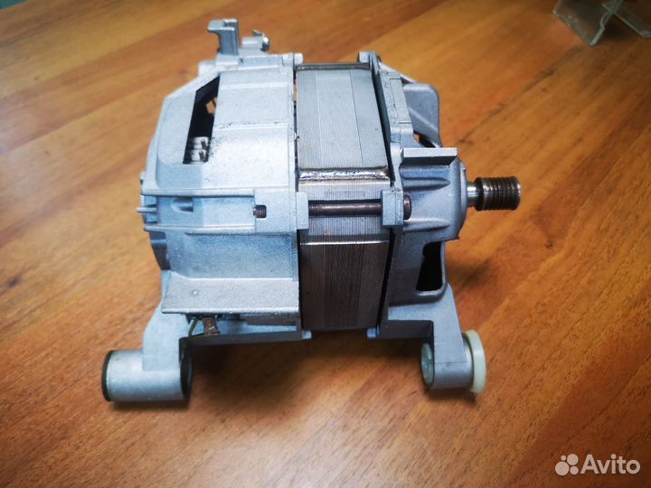 Двигатель на стиральную машину Bosch