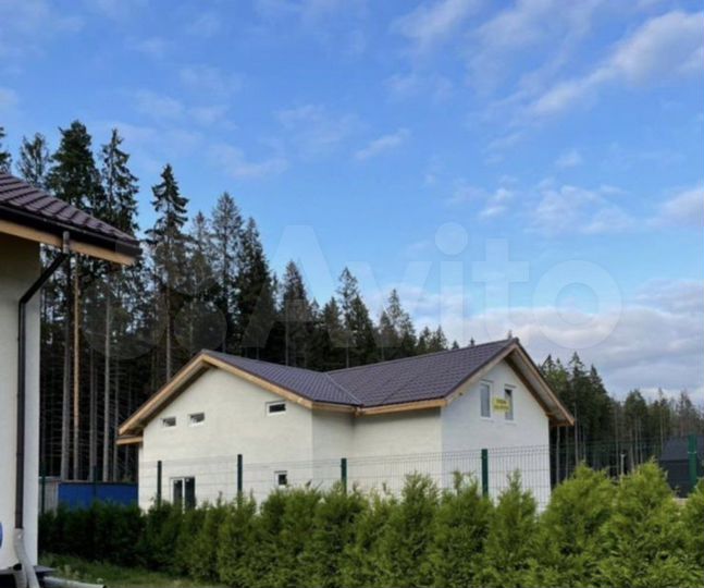 Дом 230 м² на участке 9 сот.