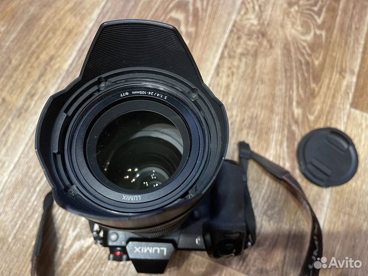 Panasonic lumix s1h