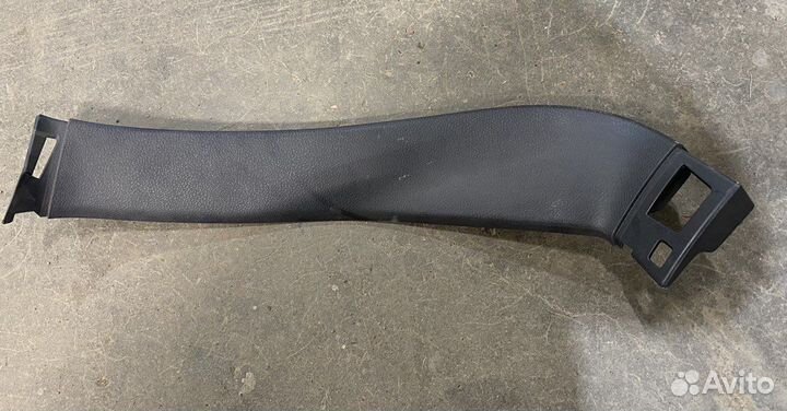 Обшивка багажника правая Nissan X-Trail T31