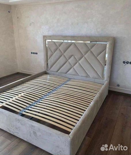 Перетяжка и реставрация мягкой мебели