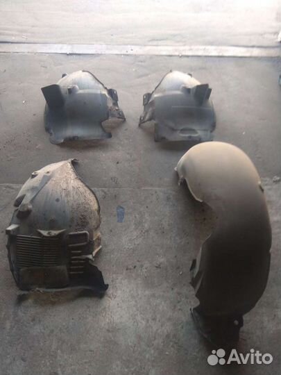 Подкрылок передний задний Мерседес w220