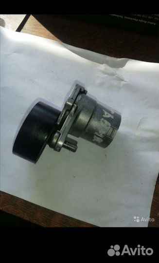 Натяжитель ремня приводного Шкода октавия 3