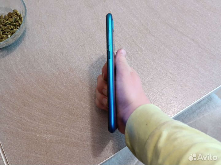 HUAWEI Y7 (2019), 3/32 ГБ