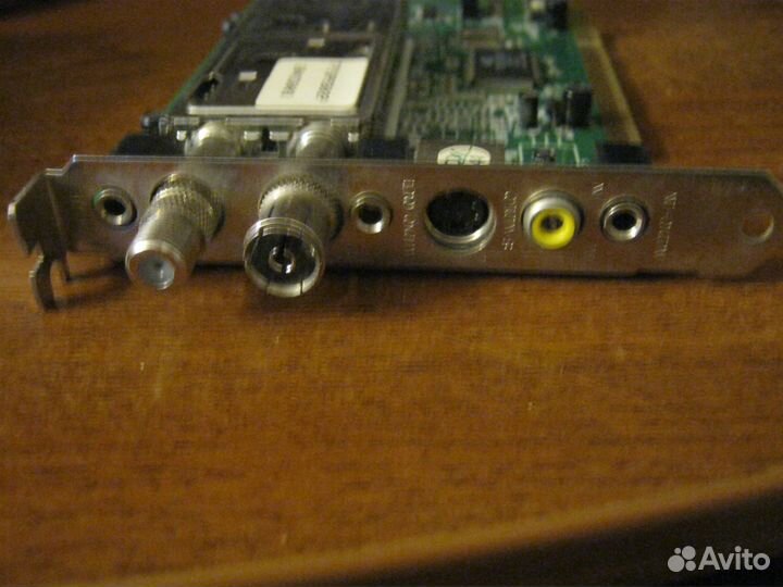 Тв-тюнер с FM-приёмником