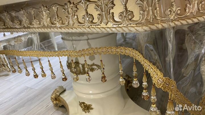 Скатерть прозрачная с бусами