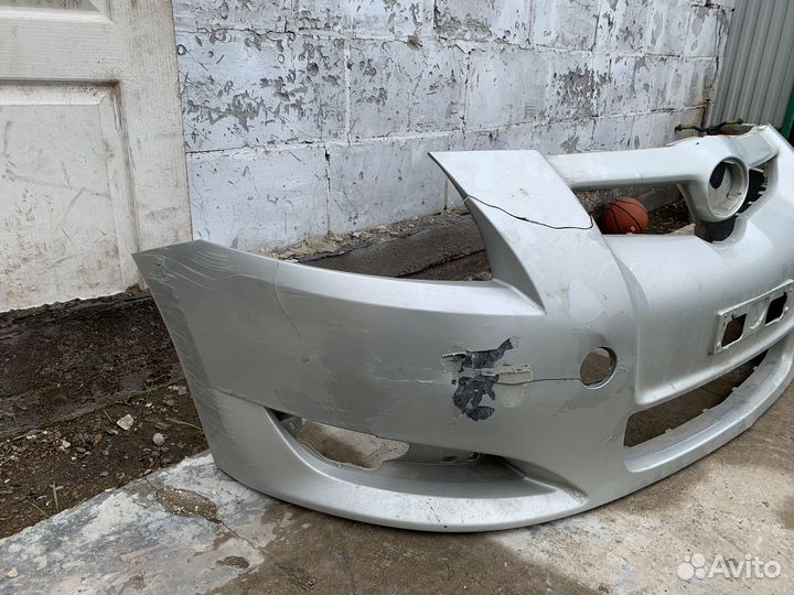 Передний бампер