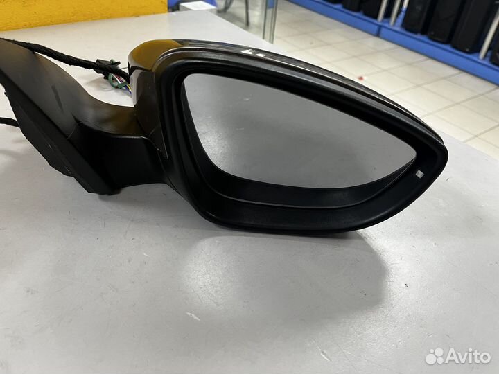 Боковое зеркало Passat cc (правое)