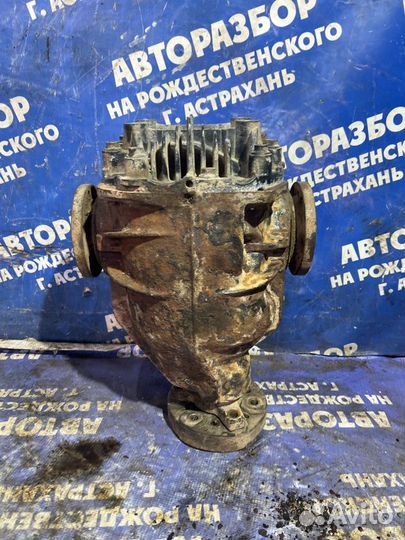 Задний редуктор Mercedes-Benz W220 седан 2001