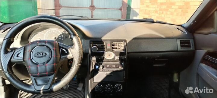 LADA Priora 1.6 МТ, 2010, 200 000 км
