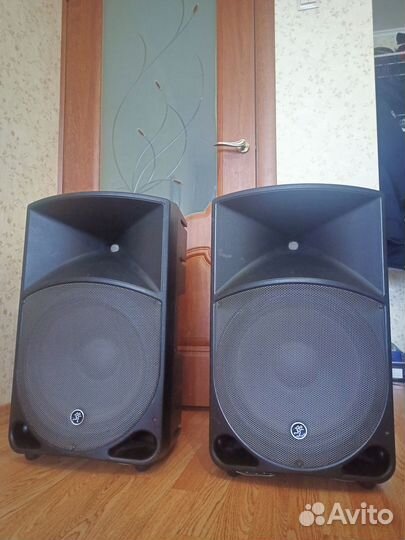 Активные 2 колонки Mackie thump th-15