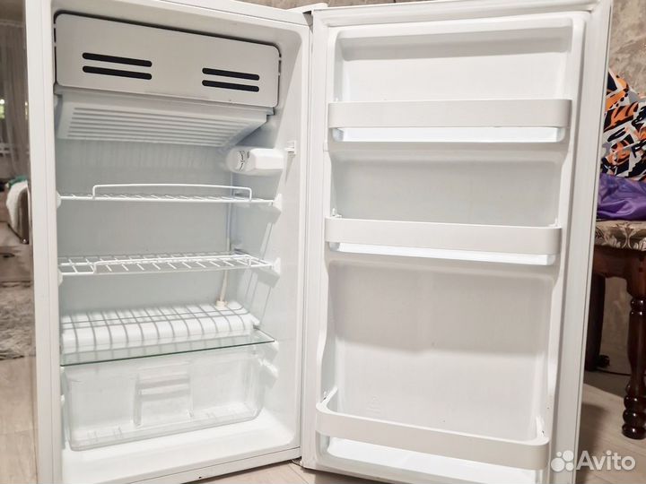 Холодильник бу маленький