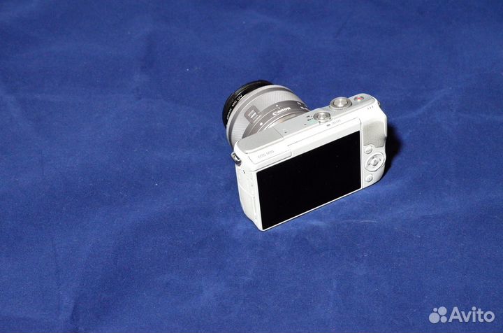 Компактный фотоаппарат canon EOS M 10