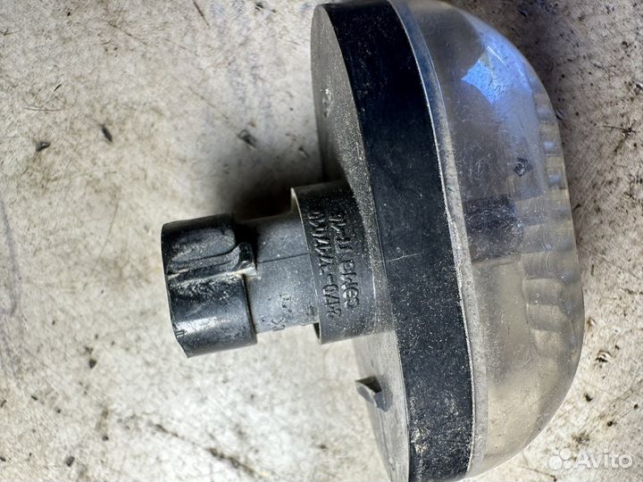 Повторитель поворота в крыло priora