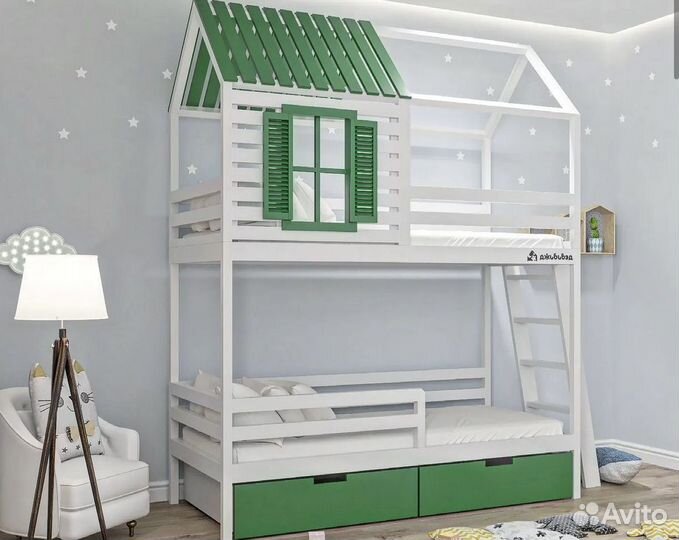 Двухъярусная кроватка домик
