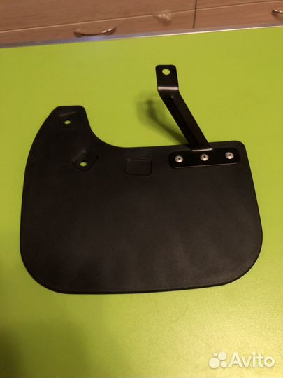 Ssangyong Musso брызговик левый задний