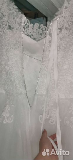 Свадебное платье