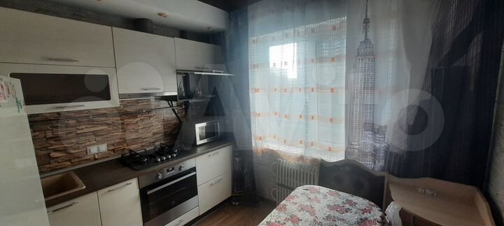 2-к. квартира, 52 м², 2/9 эт.