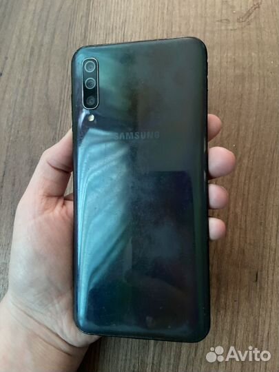 Samsung Galaxy A50, 4/64 ГБ