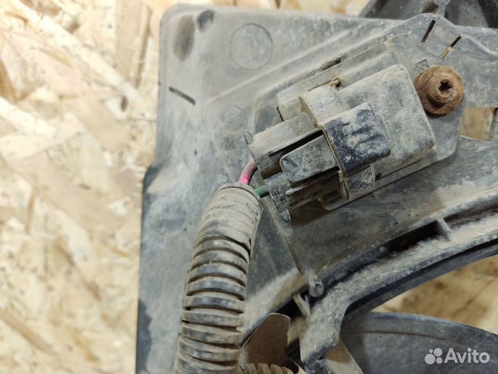 Вентилятор радиатора с диффузором Renault Logan 20