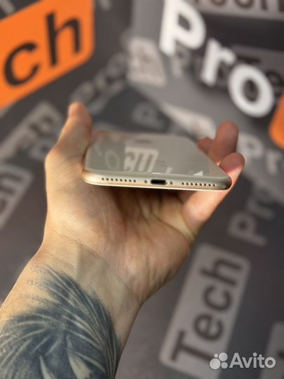 iPhone 8 Plus, 64 ГБ