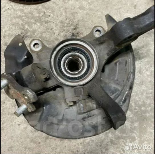 Ступица в сборе, левая Toyota Corona Premio