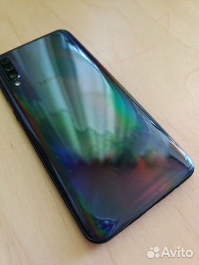 Samsung Galaxy A50, 6/128 ГБ