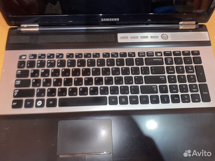 Ноутбук 17.3 samsung rf710