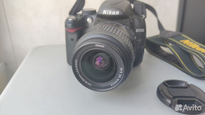 Nikon D5000 kit (пробег 11 т.к.)