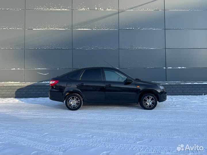 LADA Granta 1.6 МТ, 2016, 145 000 км