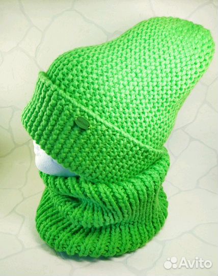 Зимние шапка и снуд