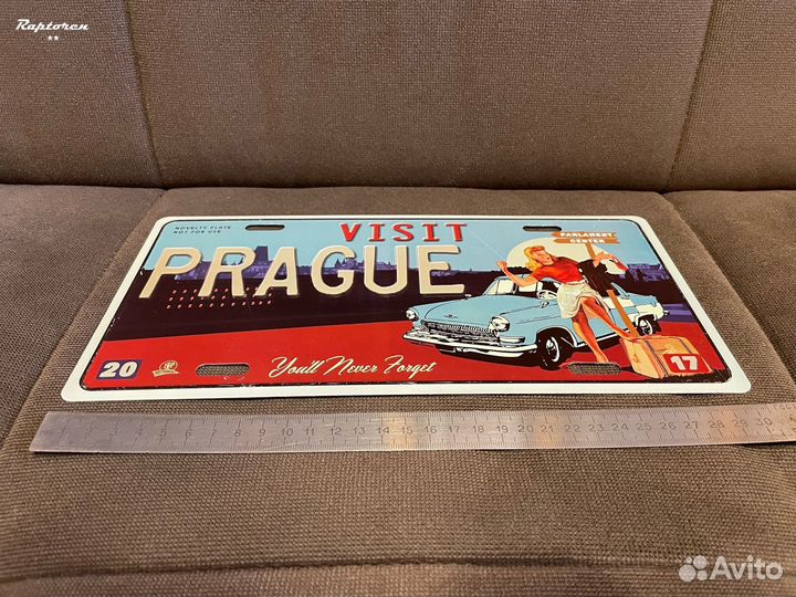Металлическая табличка на стену Pin-up Прага