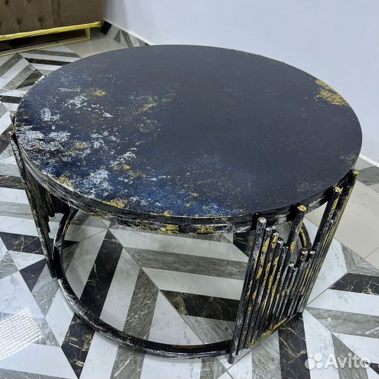 Журнальный стол