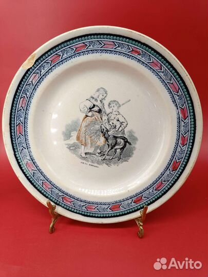 Антикварная тарелка Дети. Франция. Керамика