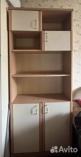 Стеллаж и рабочий стол