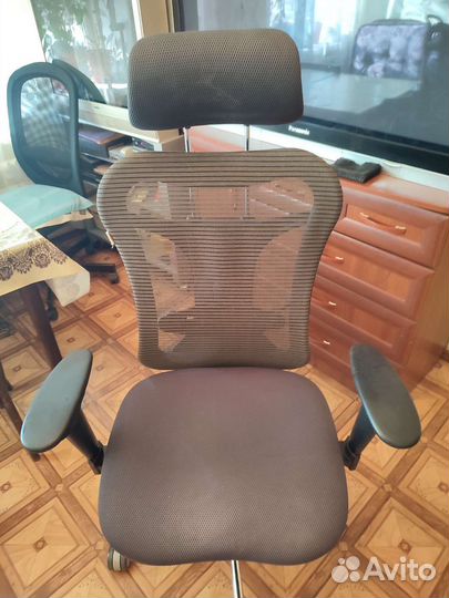 Компьютерное кресло