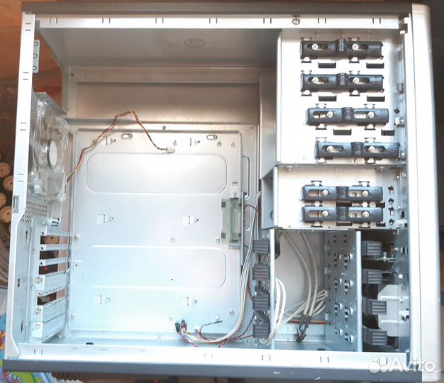 Корпус для компьютера на 8 hdd