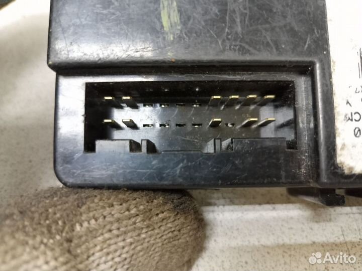 Блок реле Хендай Tucson 2