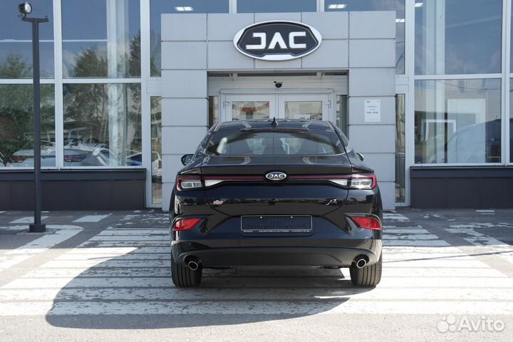 JAC J7 1.5 CVT, 2023
