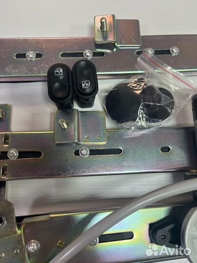 Стеклоподъемники передние реечные Гранта Калина