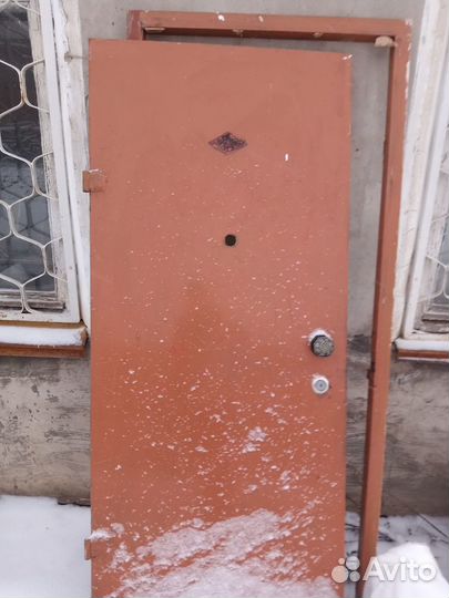 Дверь металлическая